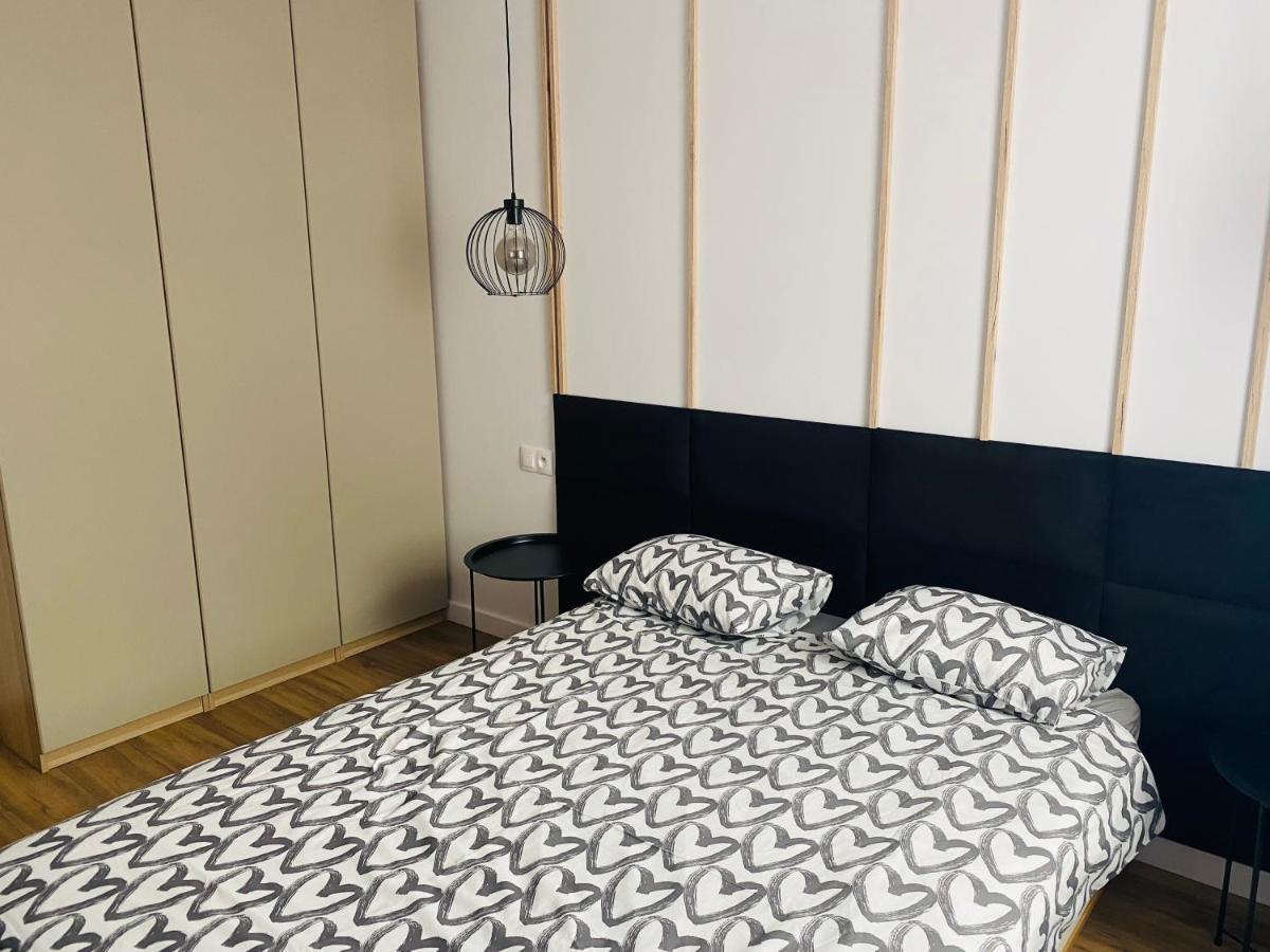 Apartament Mgla Zielona Góra Esterno foto